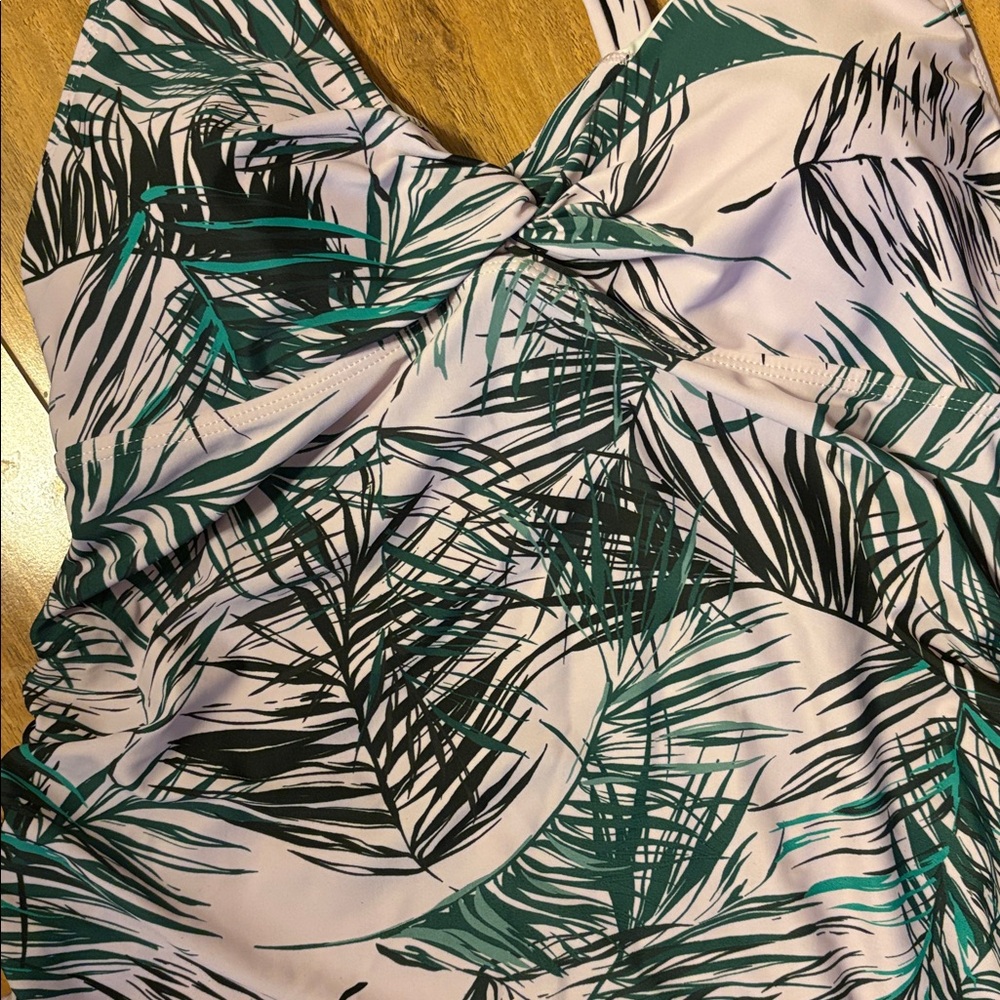 Tropical Leaf Print tankini - Picture 2 of 4